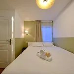 - Moderne Pour 4 * Elbeuf